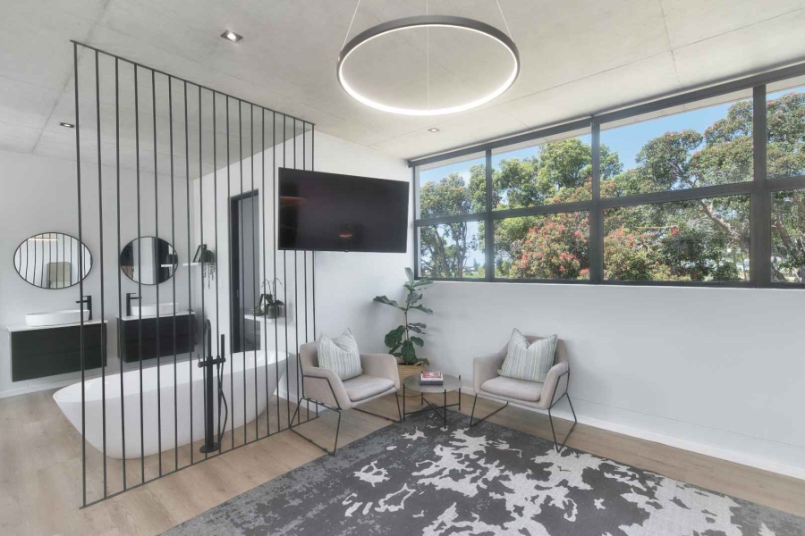 4 Bedroom Property for Sale in Hermanus Heights Western Cape